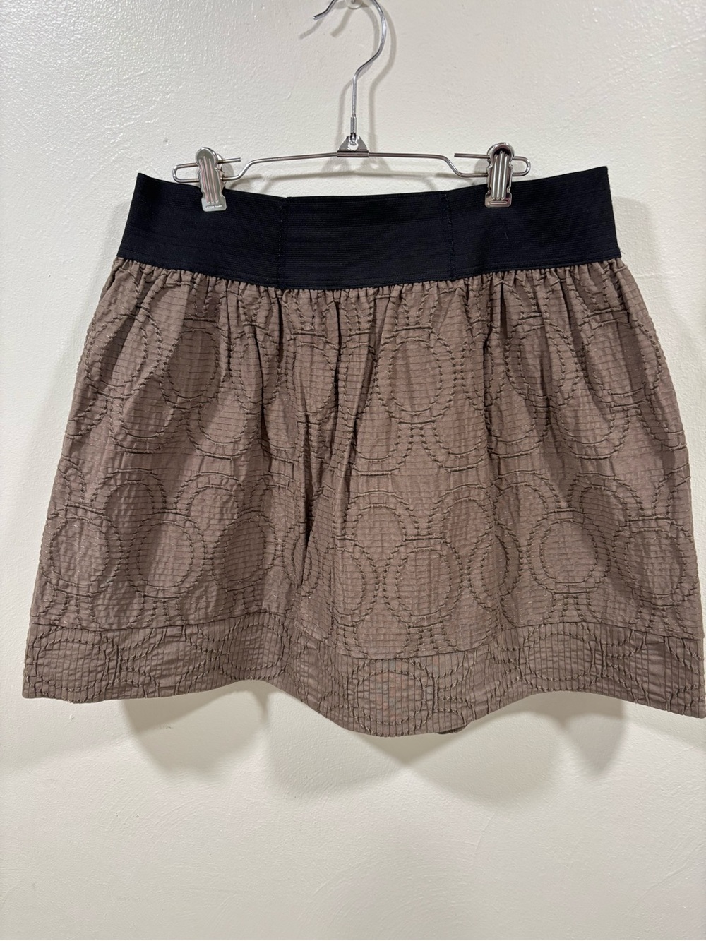 Simply Vera Vera Wang Taupe Circle-Textured Skirt with Black Waistband